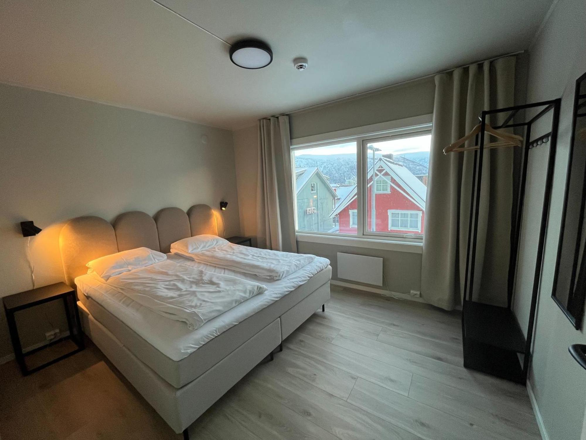 Enter Backpack Apartments Tromso Bagian luar foto