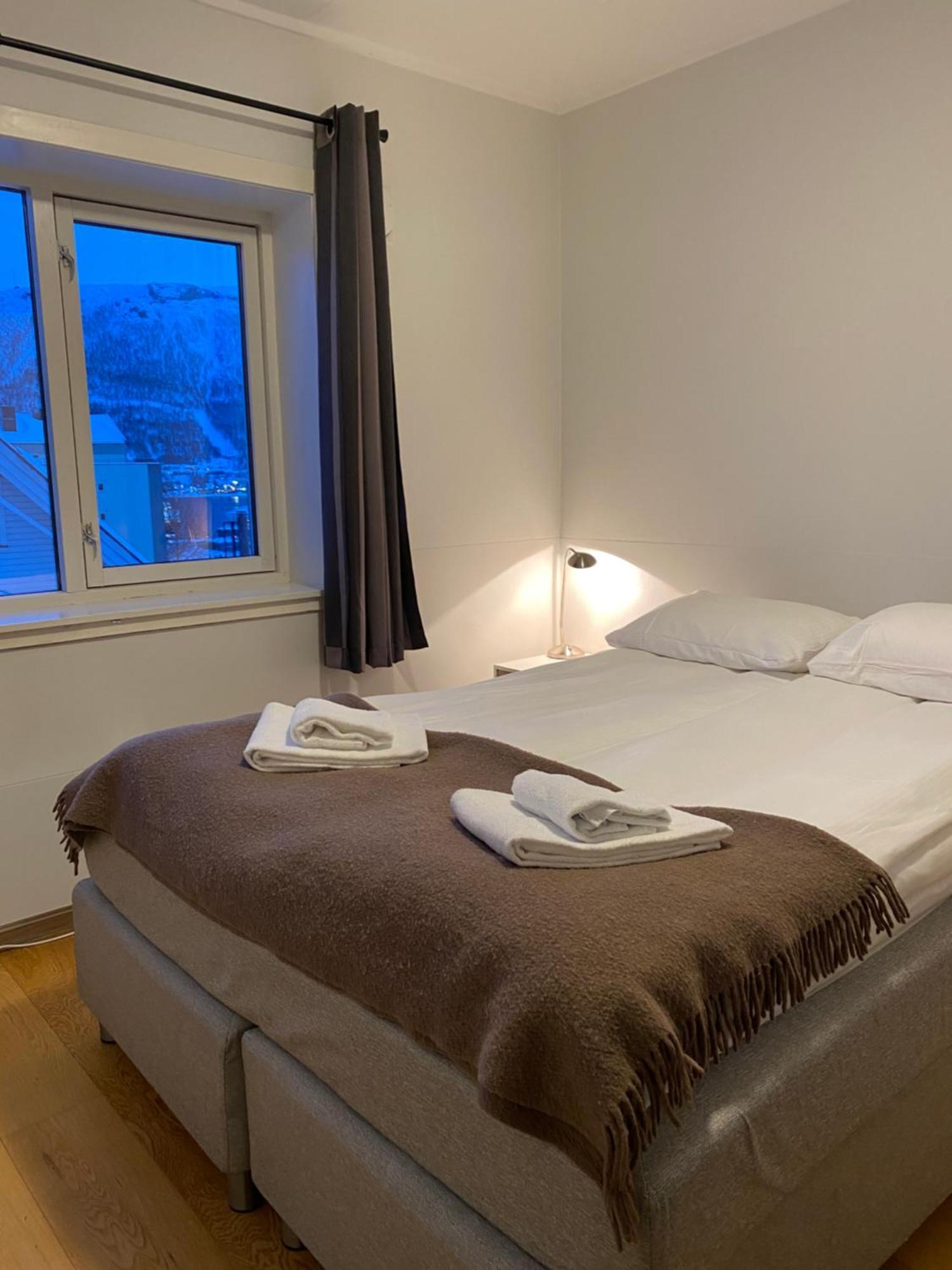 Enter Backpack Apartments Tromso Bagian luar foto