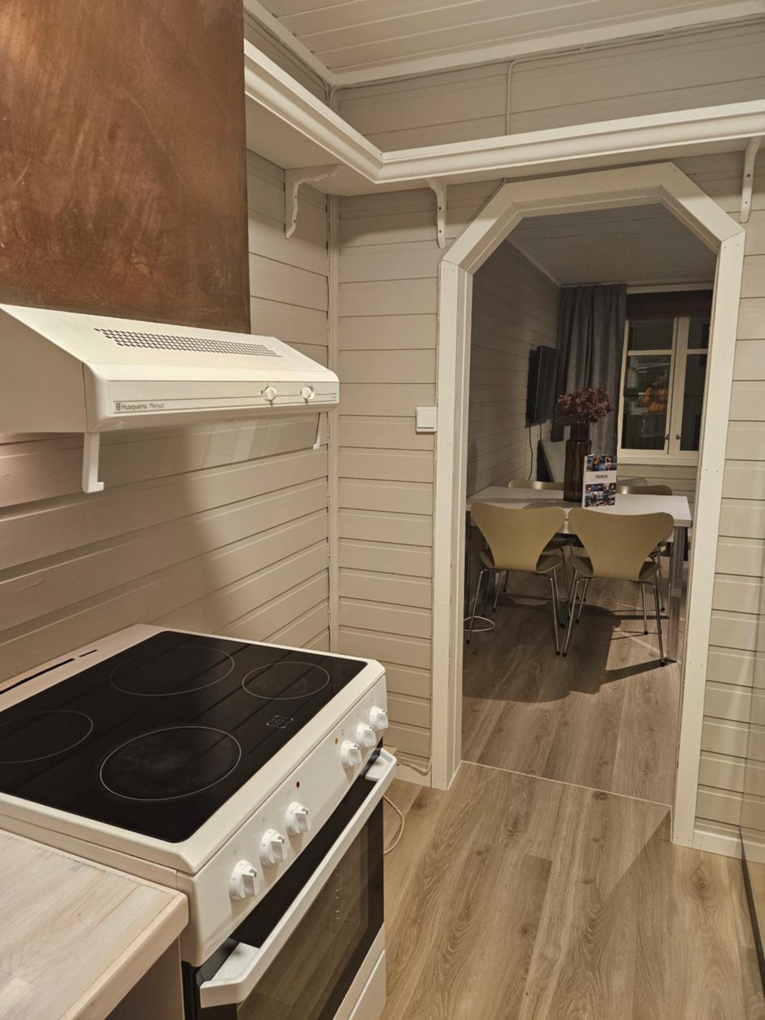 Enter Backpack Apartments Tromso Bagian luar foto